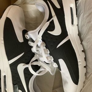 Nike Air Max Zero